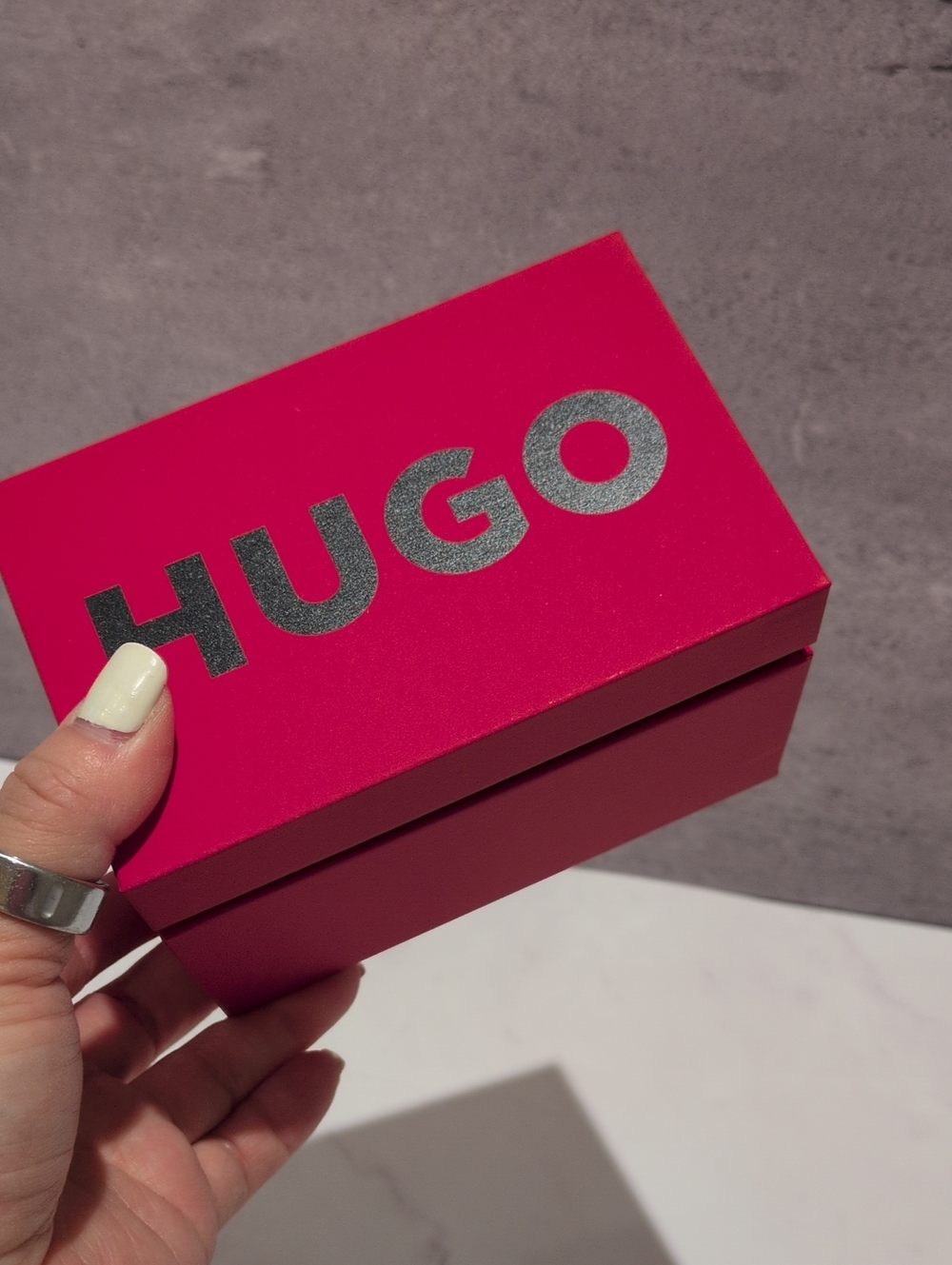 Hugo Watch New In Box - Picture 7 of 7